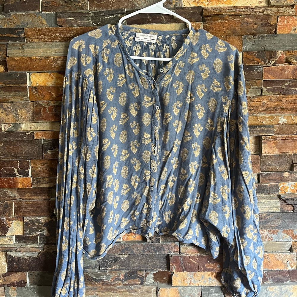 Urban Outfitters Boho Crop Long Fluffy Sleeve Button-Down Shirt Size Small